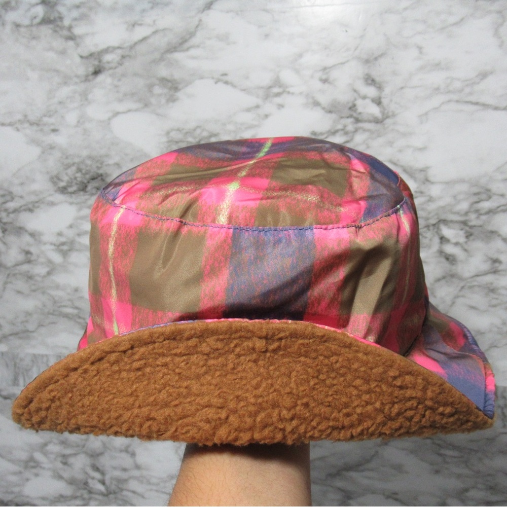 Offline by Aerie Pink Plaid Sherpa Lined Bucket Hat NWOT